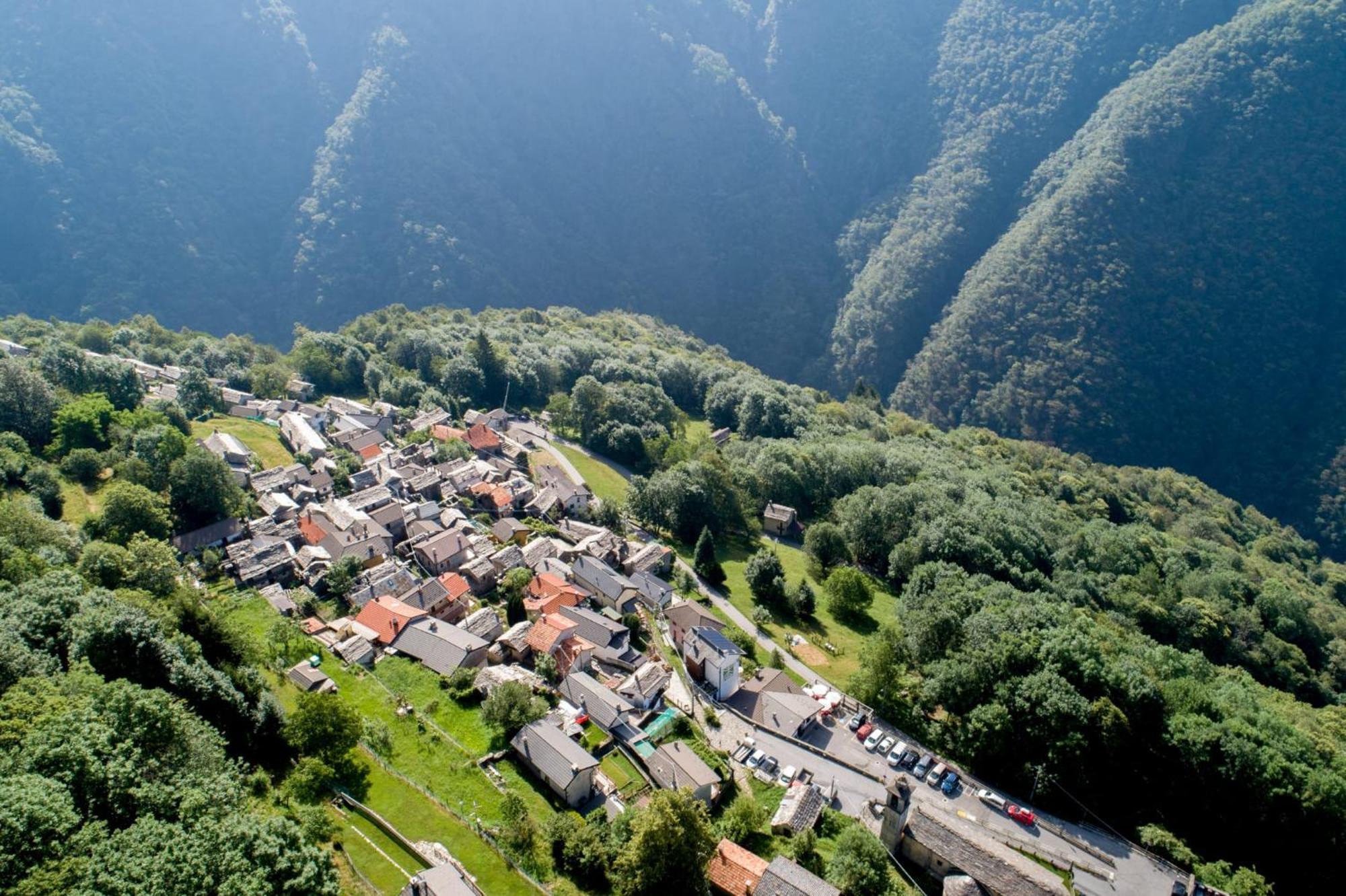 Ostello Valgrande Cicogna Exteriör bild